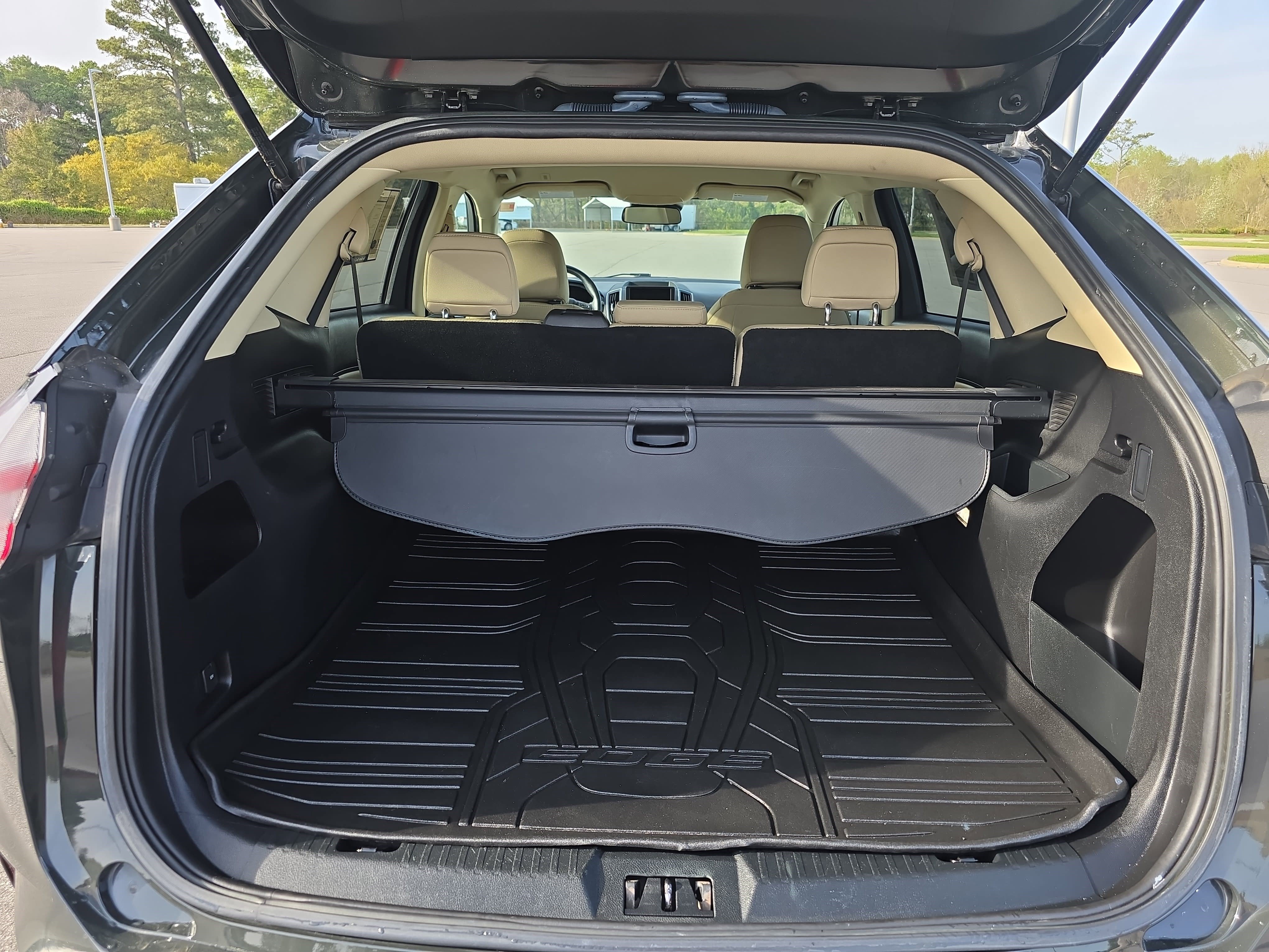 Used 2023 Ford Edge SE image 13