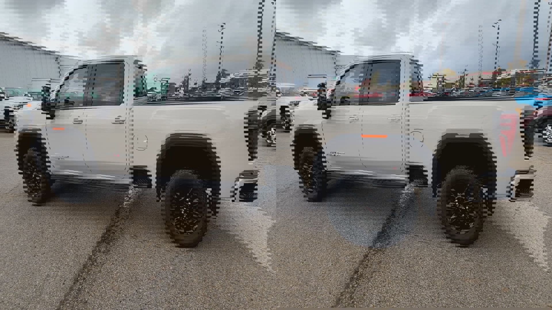 New 2026 GMC Sierra 2500 AT4 w/ AT4 Premium Plus Package image 6