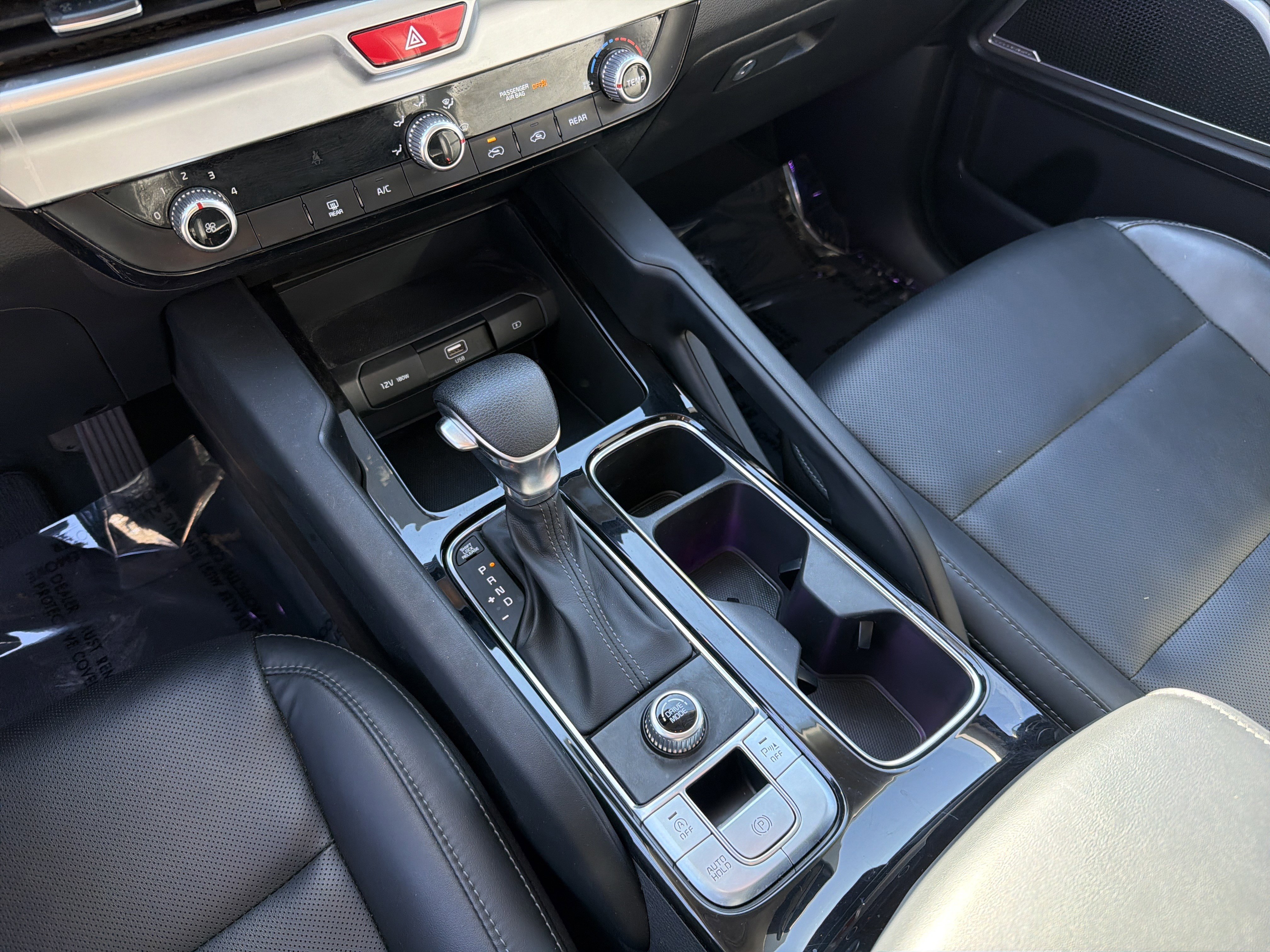 Used 2020 Kia Telluride LX image 29