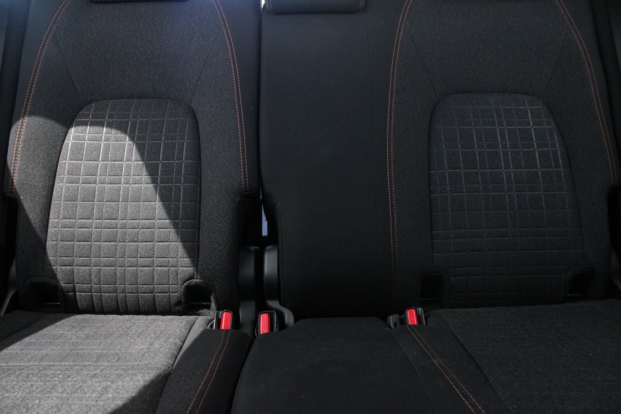 Used 2025 Honda HR-V Sport image 19