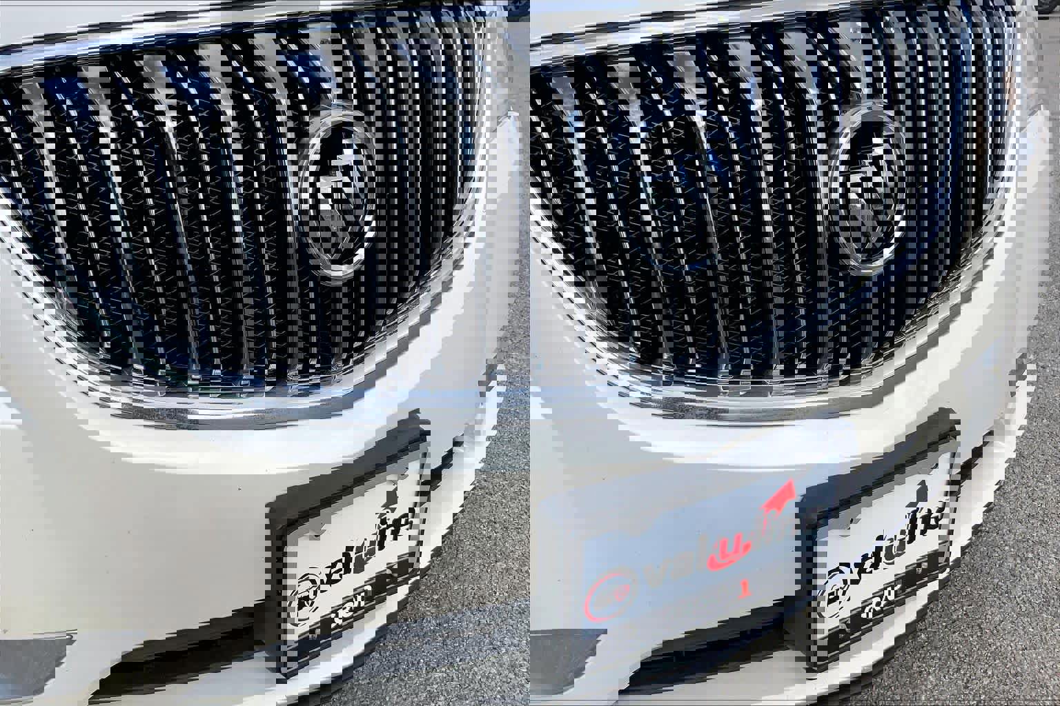 Used 2014 Buick Enclave Premium w/ Trailering Provision Package image 28