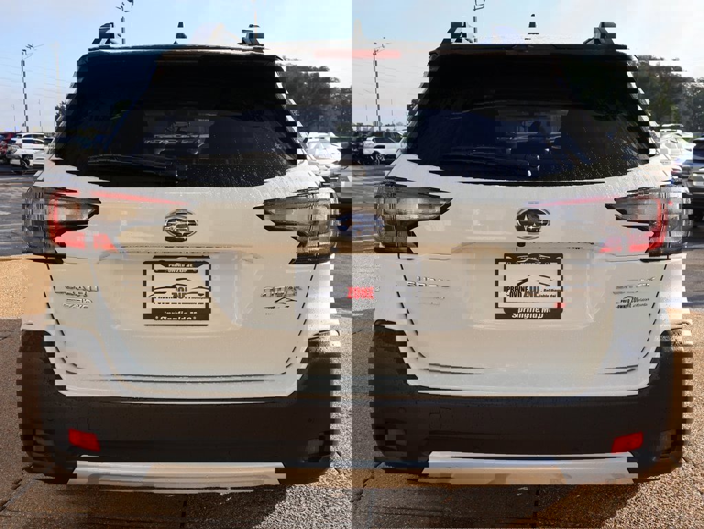 Used 2024 Subaru Outback Limited image 5