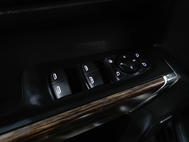 Used 2019 Chevrolet Silverado 1500 High Country w/ Technology Package AWD/4WD image 35