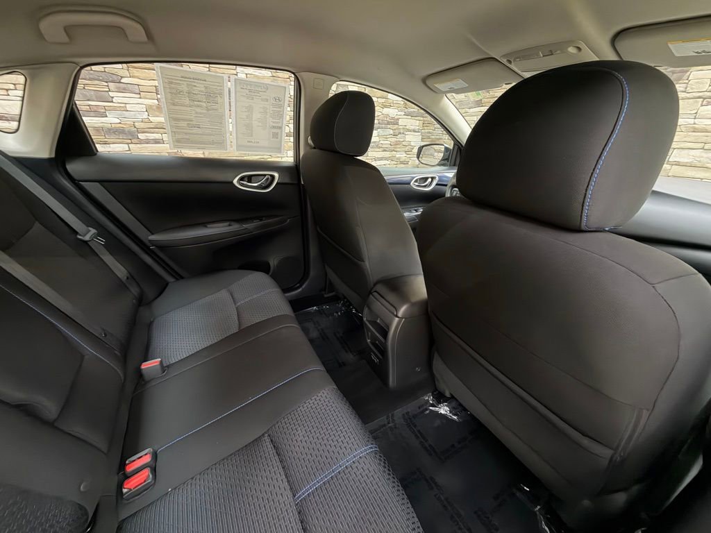 Used 2018 Nissan Sentra SR w/ SR Midnight Edition Package image 24