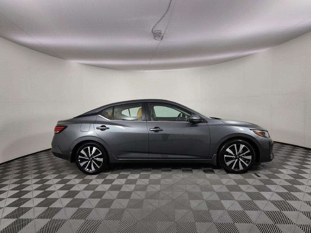 Certified 2025 Nissan Sentra SV w/ SV Premium Package FWD image 6
