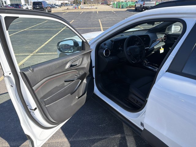 New 2026 Chevrolet Trax RS image 9