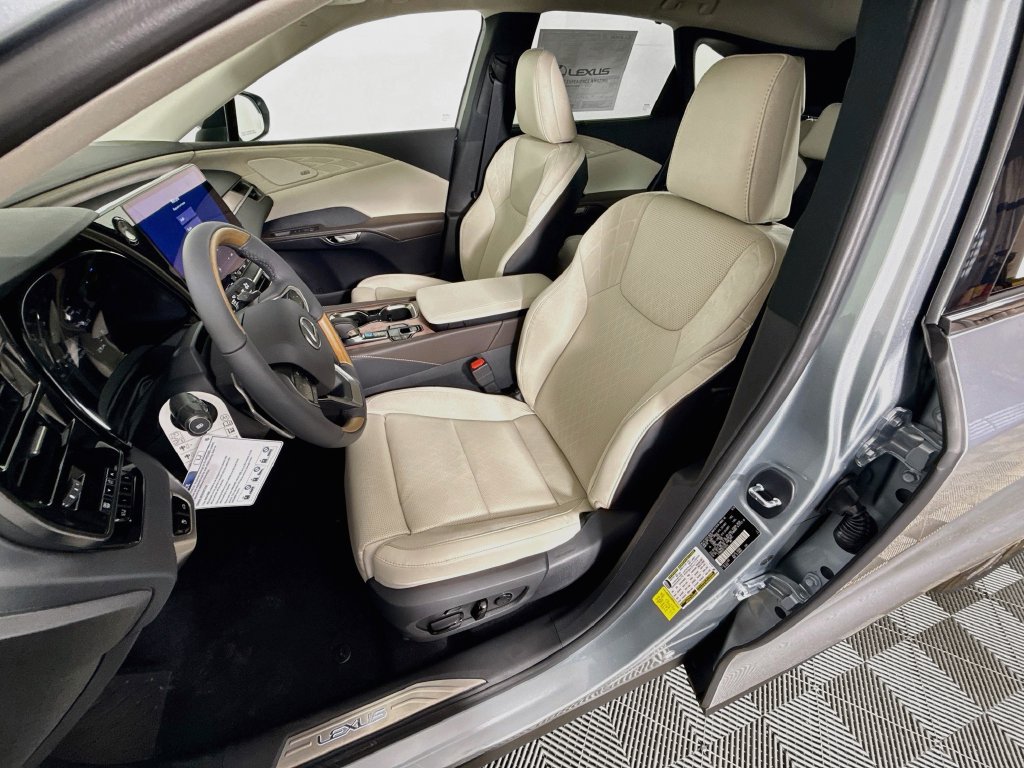 New 2026 Lexus RX 350 w/ Convenience Package AWD/4WD image 16