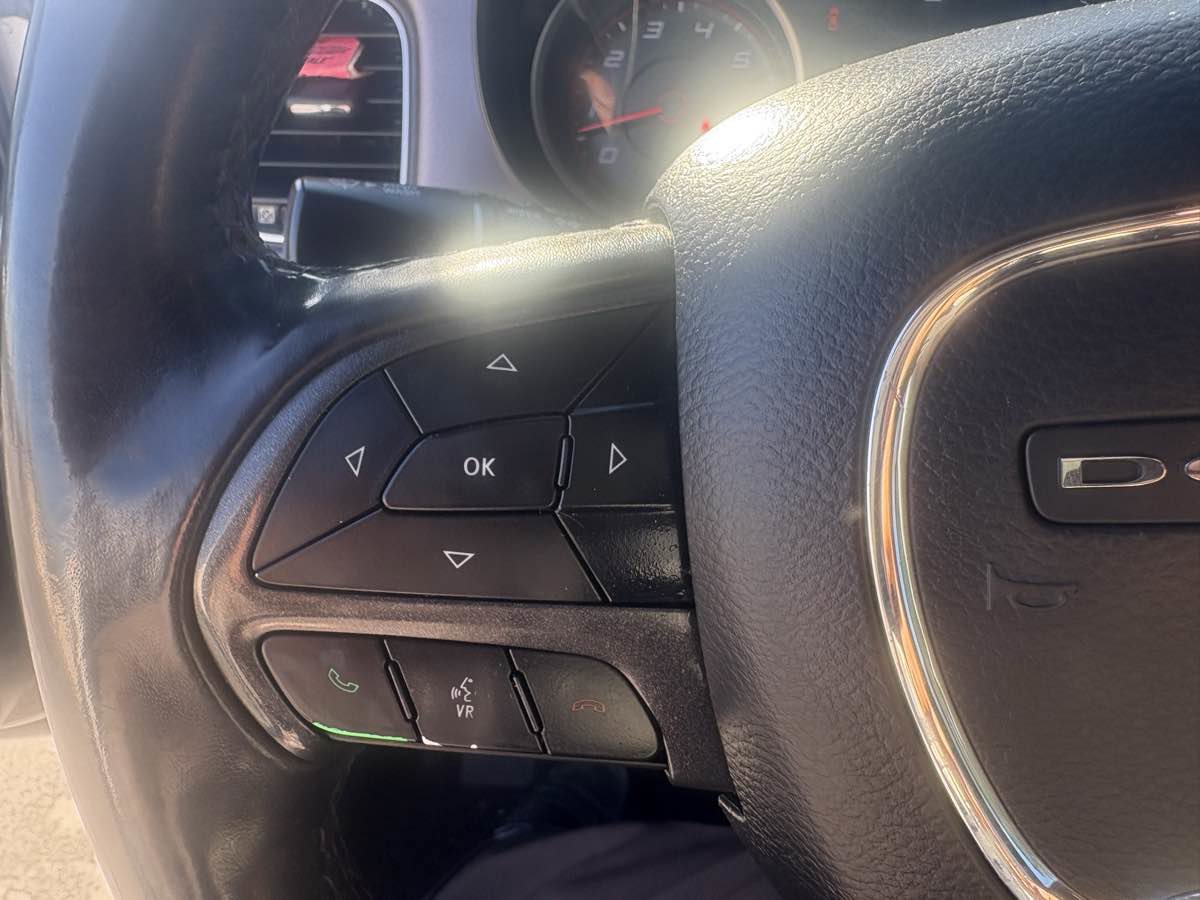 Used 2019 Dodge Charger SXT image 19