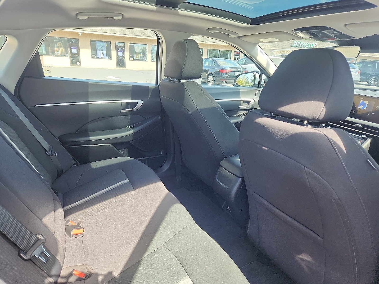 Certified 2025 Hyundai Sonata SEL FWD image 29