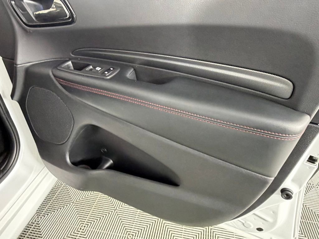 Used 2025 Dodge Durango GT image 37