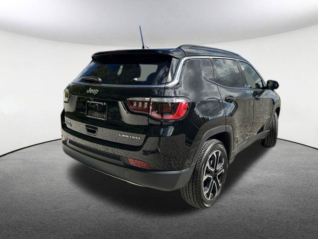 Used 2023 Jeep Compass Limited AWD/4WD image 17