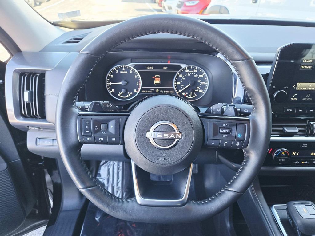 Used 2023 Nissan Pathfinder SL w/ Black Appearance Package image 20