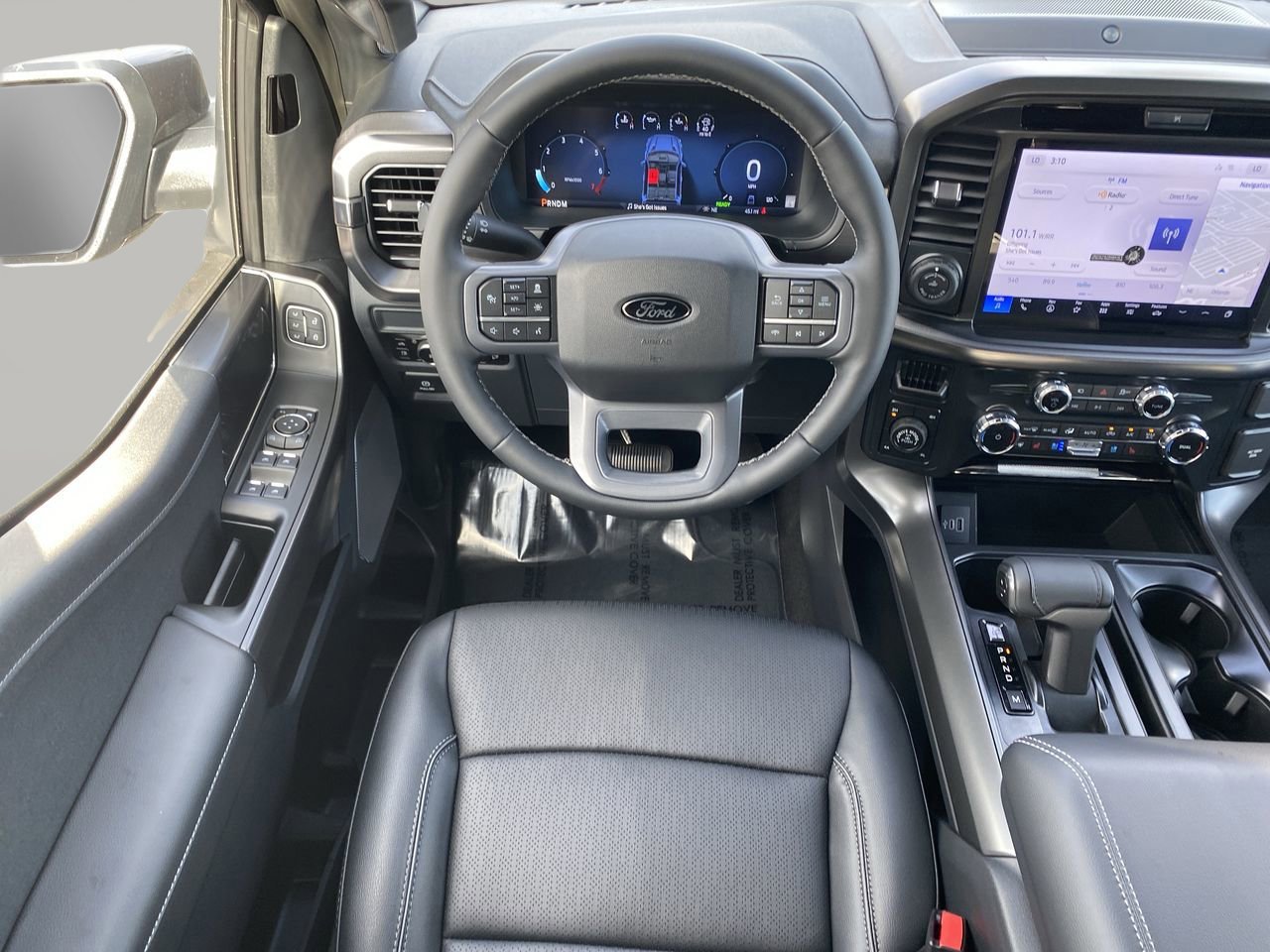 Used 2025 Ford F150 Lariat w/ Equipment Group 501A Mid image 13