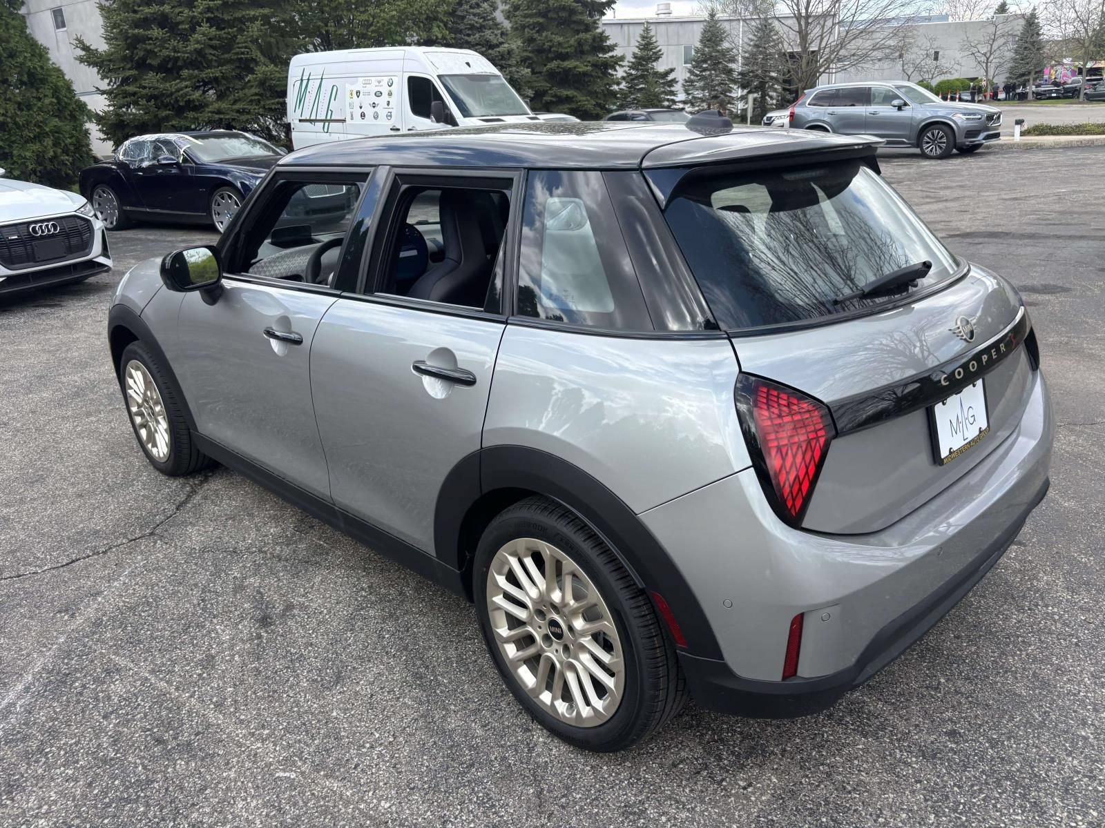 New 2026 MINI Cooper S FWD image 7