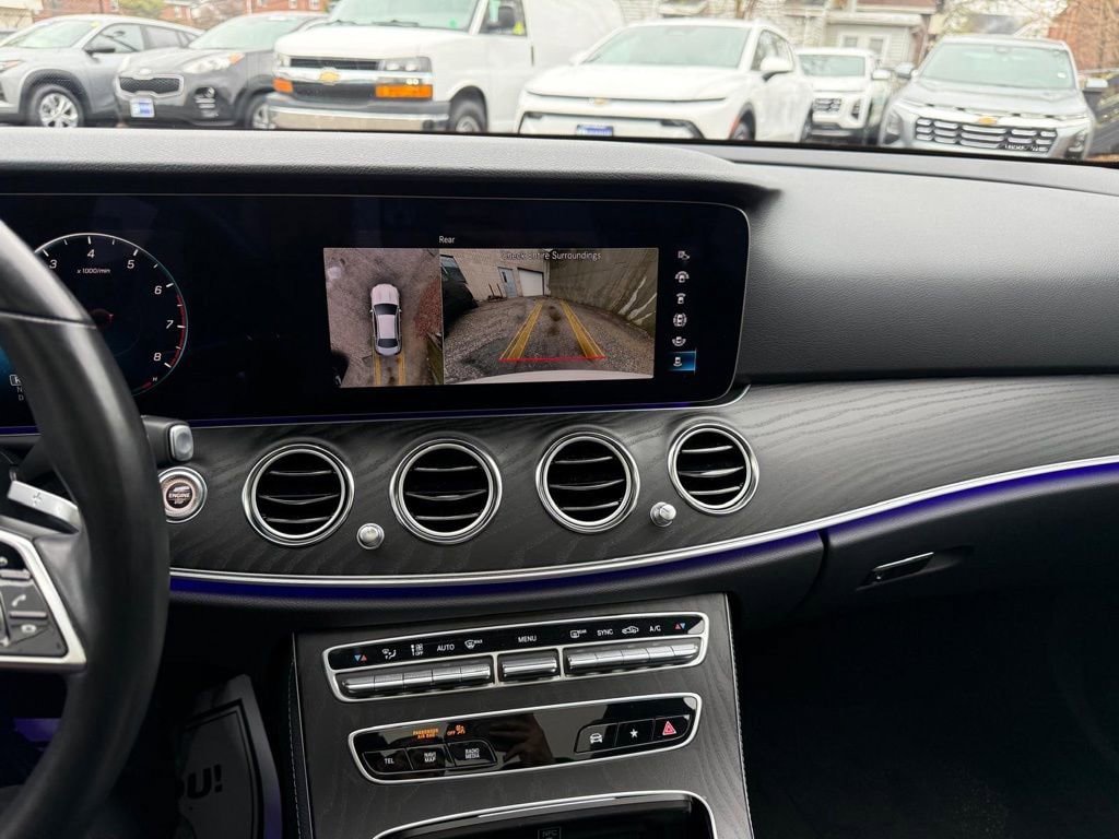 Used 2023 Mercedes-Benz E 350 4MATIC Sedan image 29