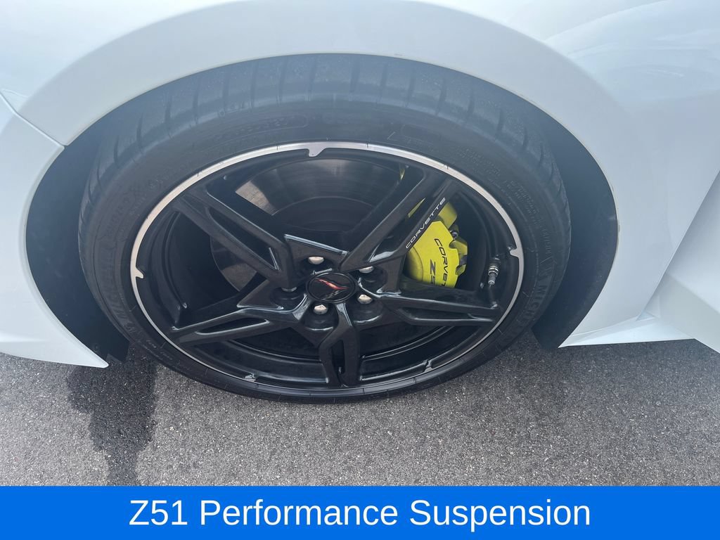 Used 2021 Chevrolet Corvette Stingray Premium Conv w/ Z51 Performance Package RWD image 31
