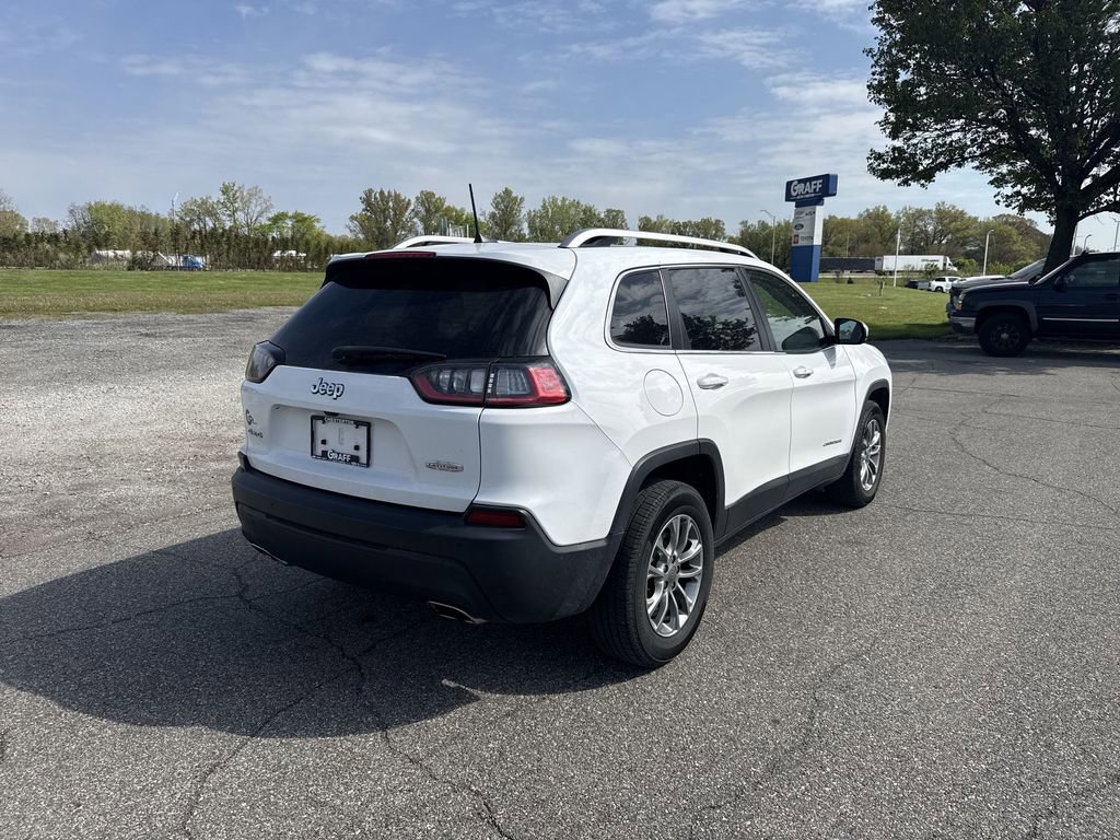 Used 2019 Jeep Cherokee Latitude Plus w/ Cold Weather Group AWD/4WD image 8