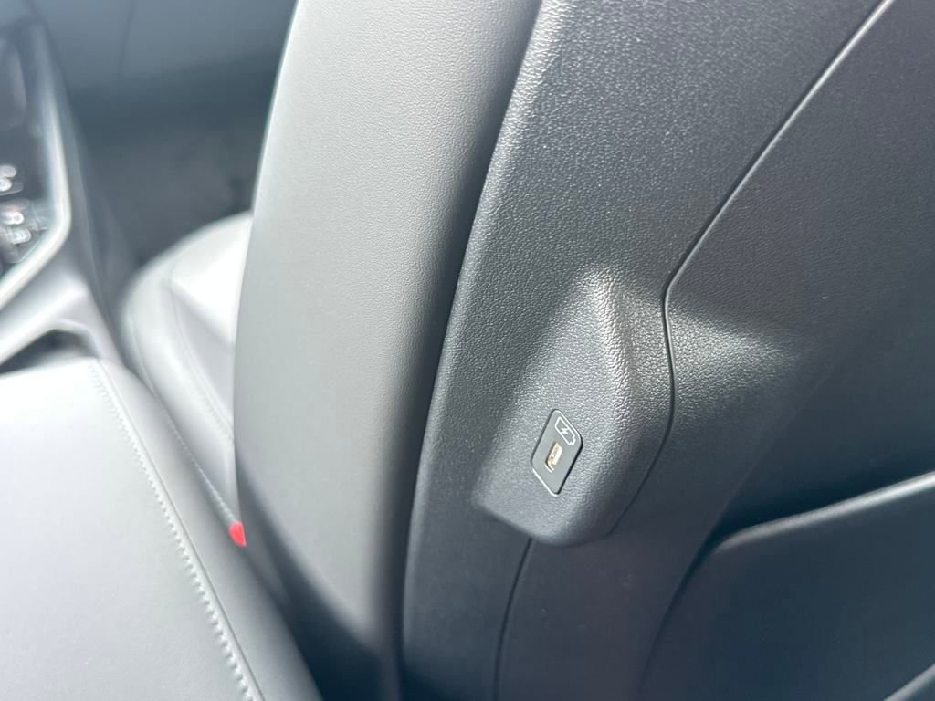 New 2025 Kia Niro EX Touring image 15