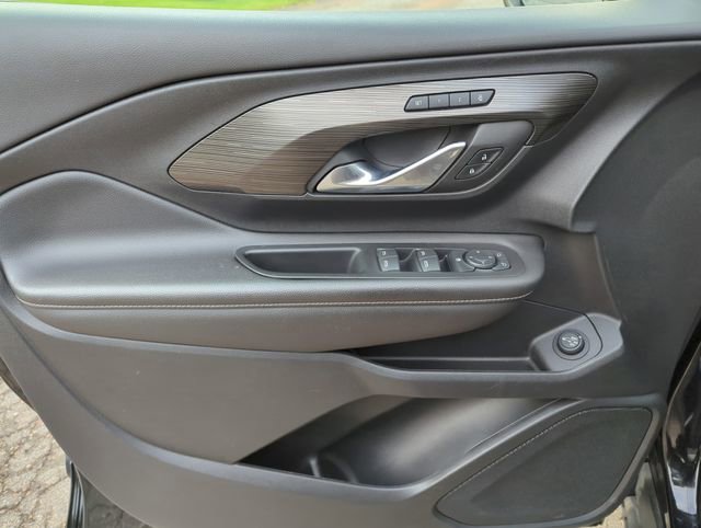 Used 2022 GMC Terrain SLT w/ LPO, Floor Liner Package image 12