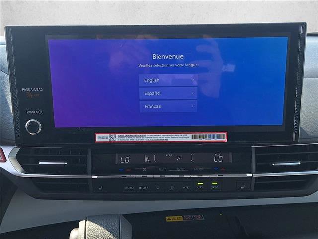 Used 2025 Toyota Sienna XLE w/ XLE Plus Package image 13