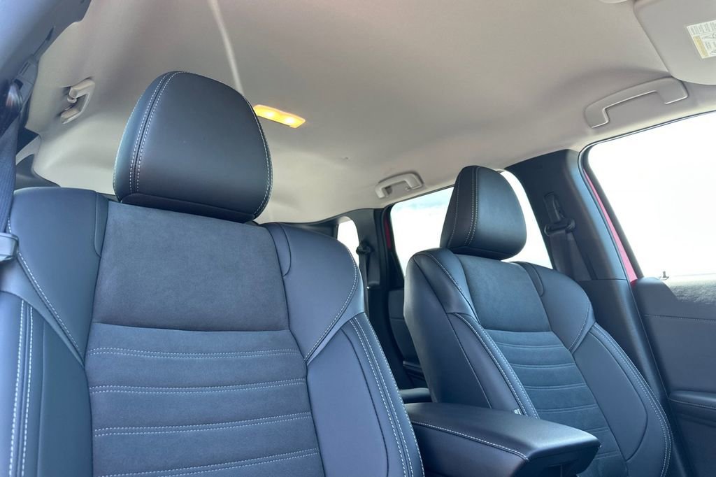 Used 2025 Mitsubishi Outlander SE AWD/4WD image 17