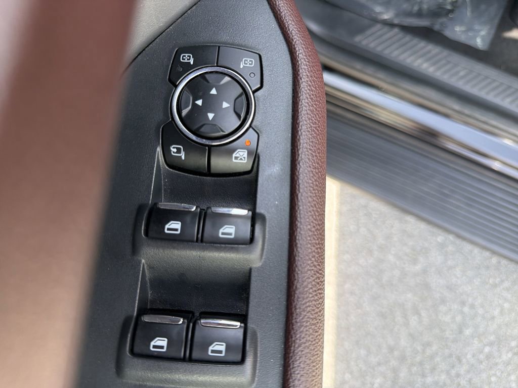 Used 2024 Ford Expedition Max Limited image 24