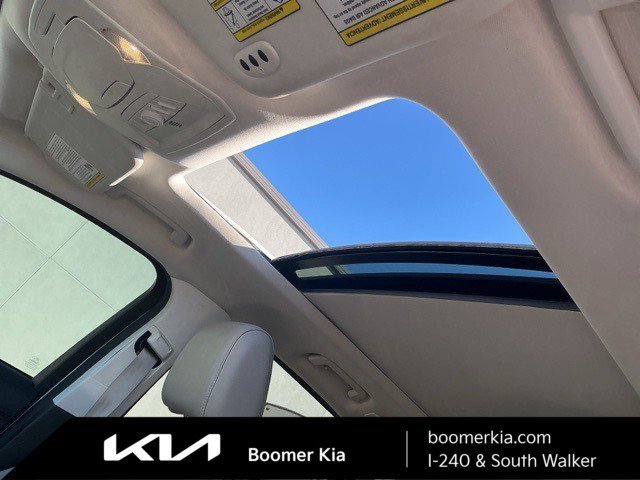 Used 2015 Ford Escape Titanium image 18