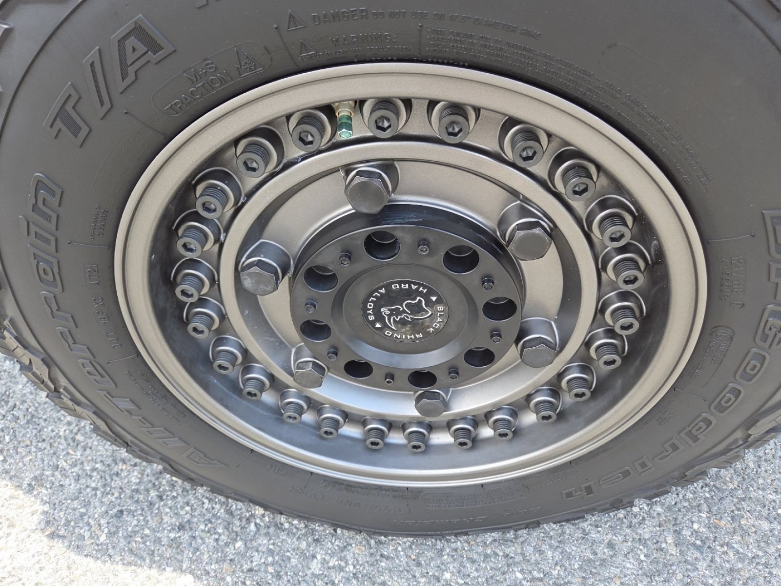 Used 2019 Toyota Tacoma SR5 RWD image 6