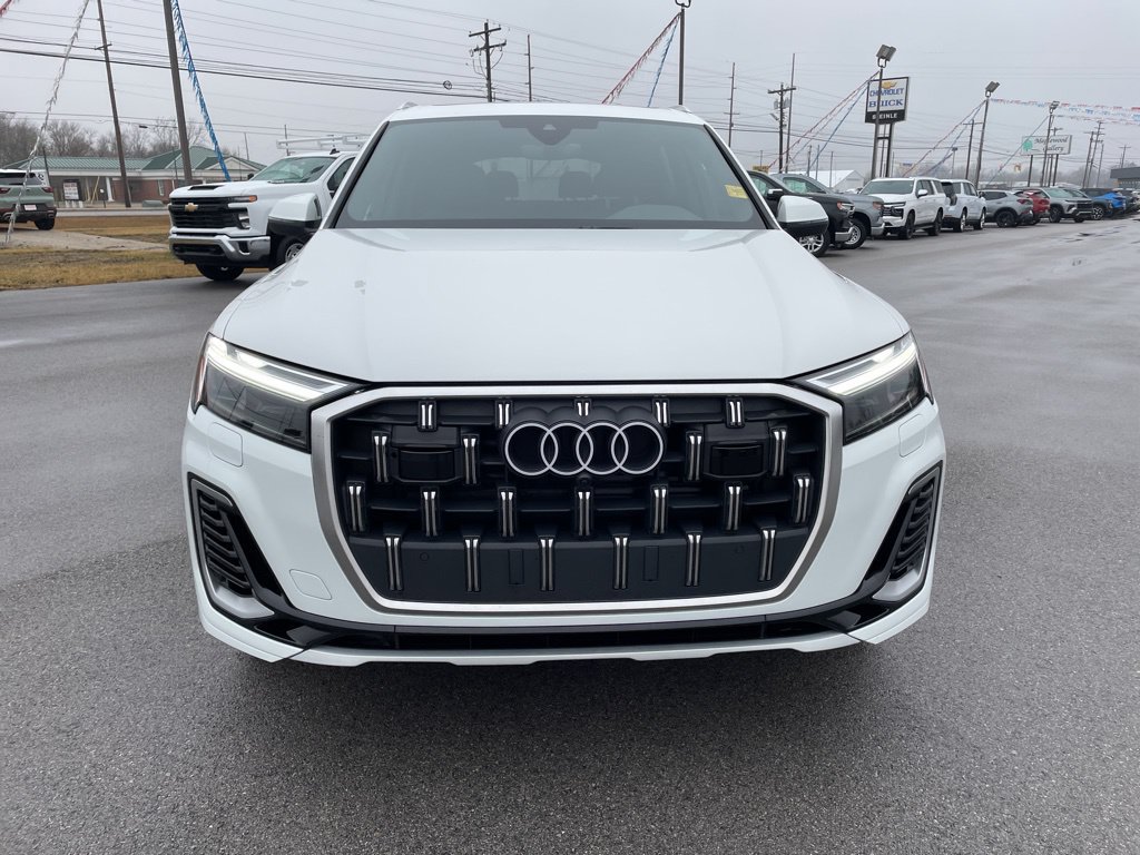 Used 2025 Audi Q7 3.0T Premium Plus AWD/4WD image 3