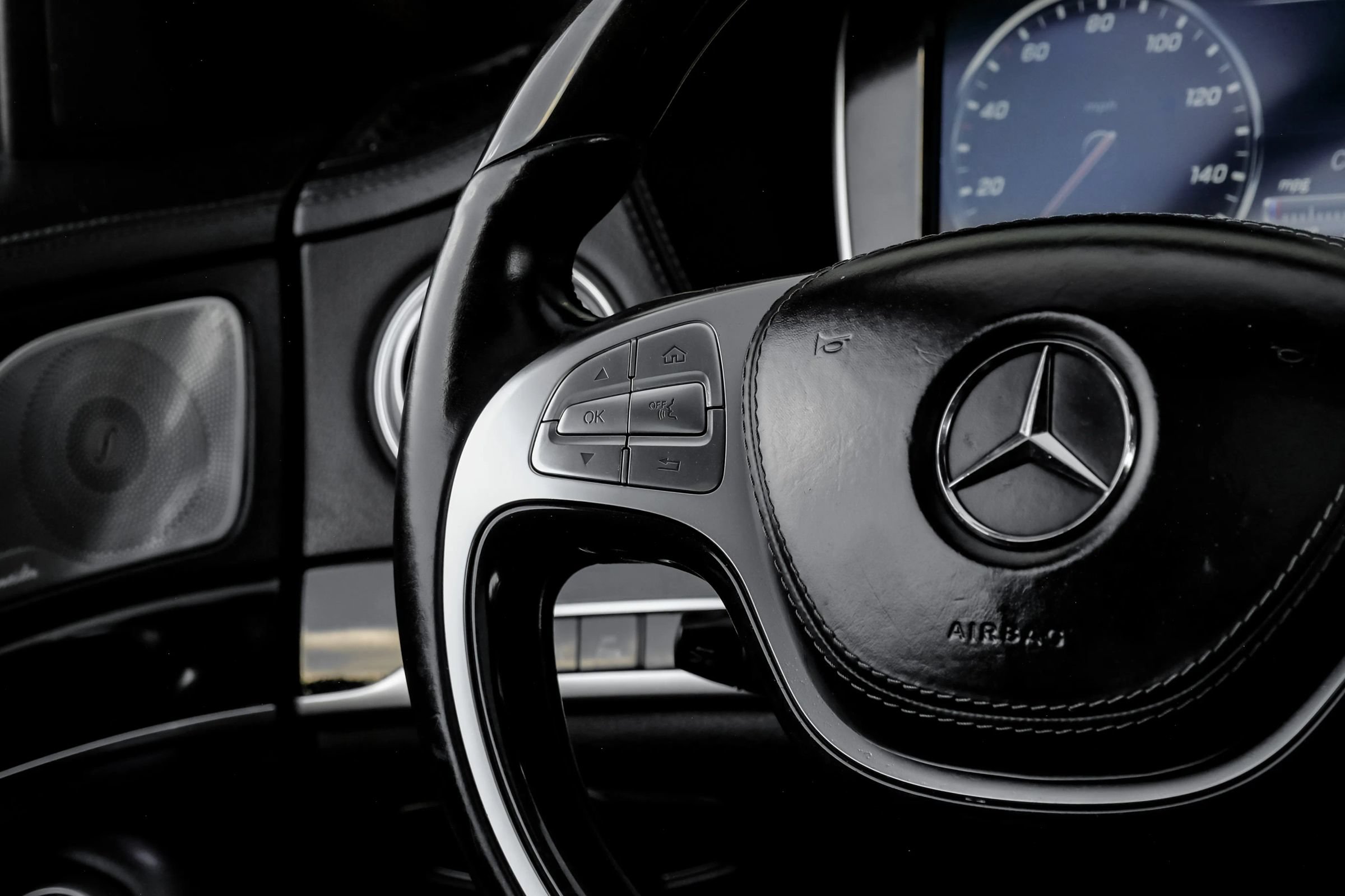 Used 2016 Mercedes-Benz S 550 4MATIC Sedan w/ Sport Package image 25