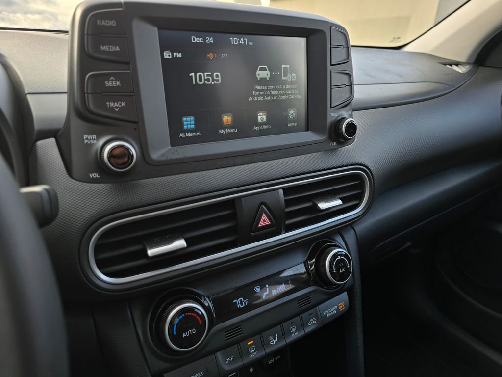 Used 2021 Hyundai Kona Limited w/ Cargo Package image 28