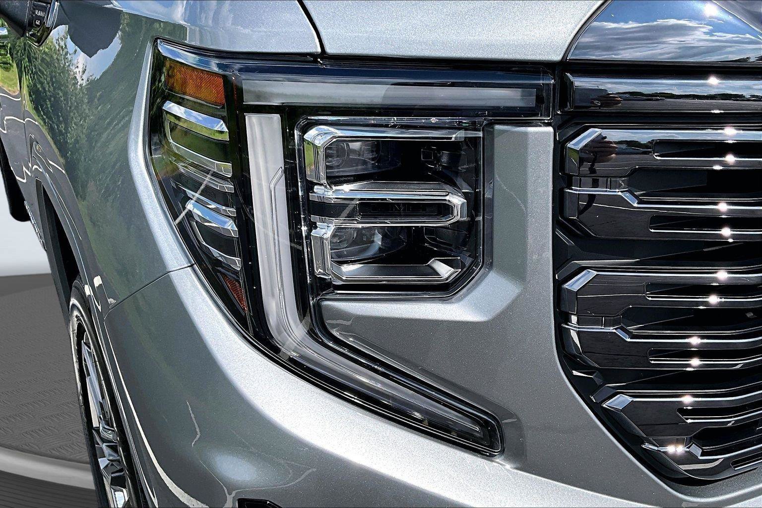 Used 2024 GMC Sierra 1500 Denali Ultimate AWD/4WD image 31