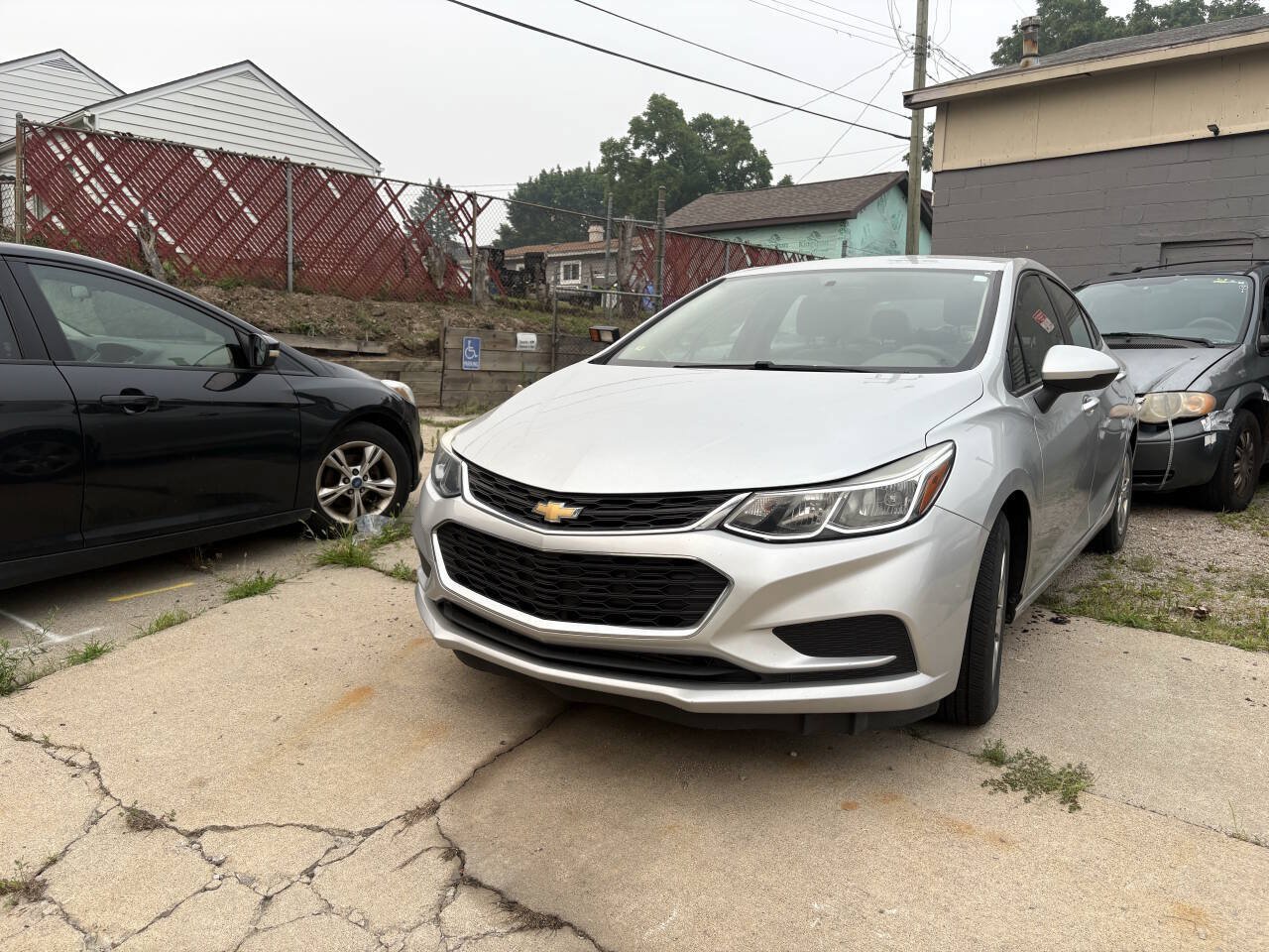 Used 2017 Chevrolet Cruze LS FWD image 2