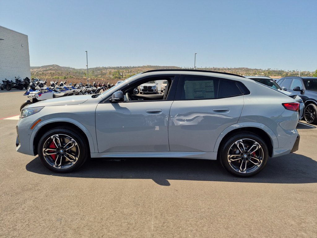 New 2026 BMW X2 xDrive28i w/ Technology Package AWD/4WD image 5