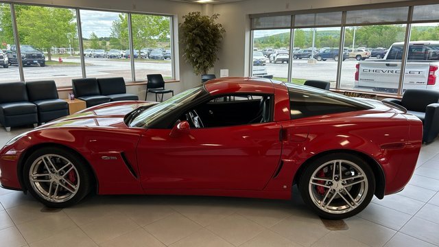 Used 2007 Chevrolet Corvette Z06 w/ Preferred Equipment Group image 9