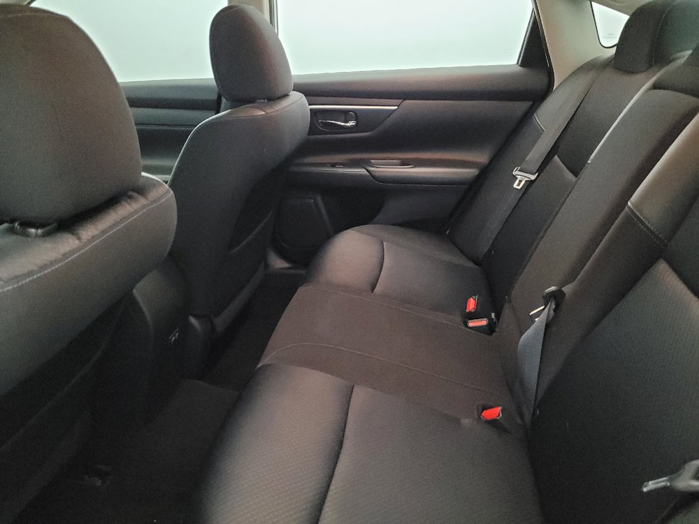 Used 2018 Nissan Altima 2.5 SR FWD image 18