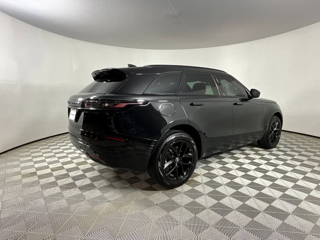 Used 2026 Land Rover Range Rover Velar Dynamic SE image 4