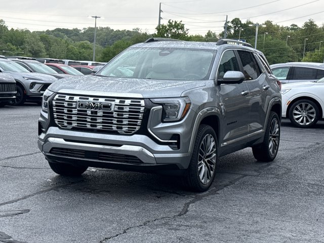 New 2026 GMC Terrain Denali w/ LPO, Black Badging Package AWD/4WD image 13