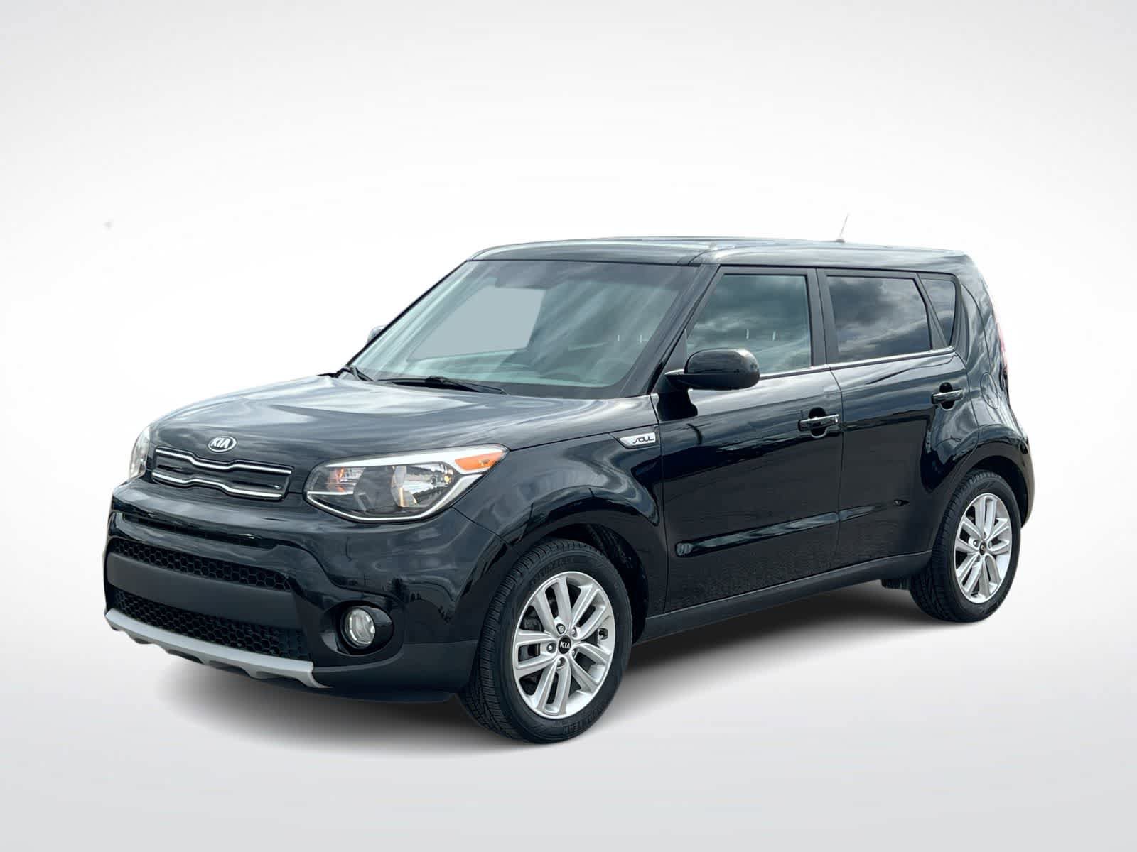 Used 2019 Kia Soul + FWD image 4