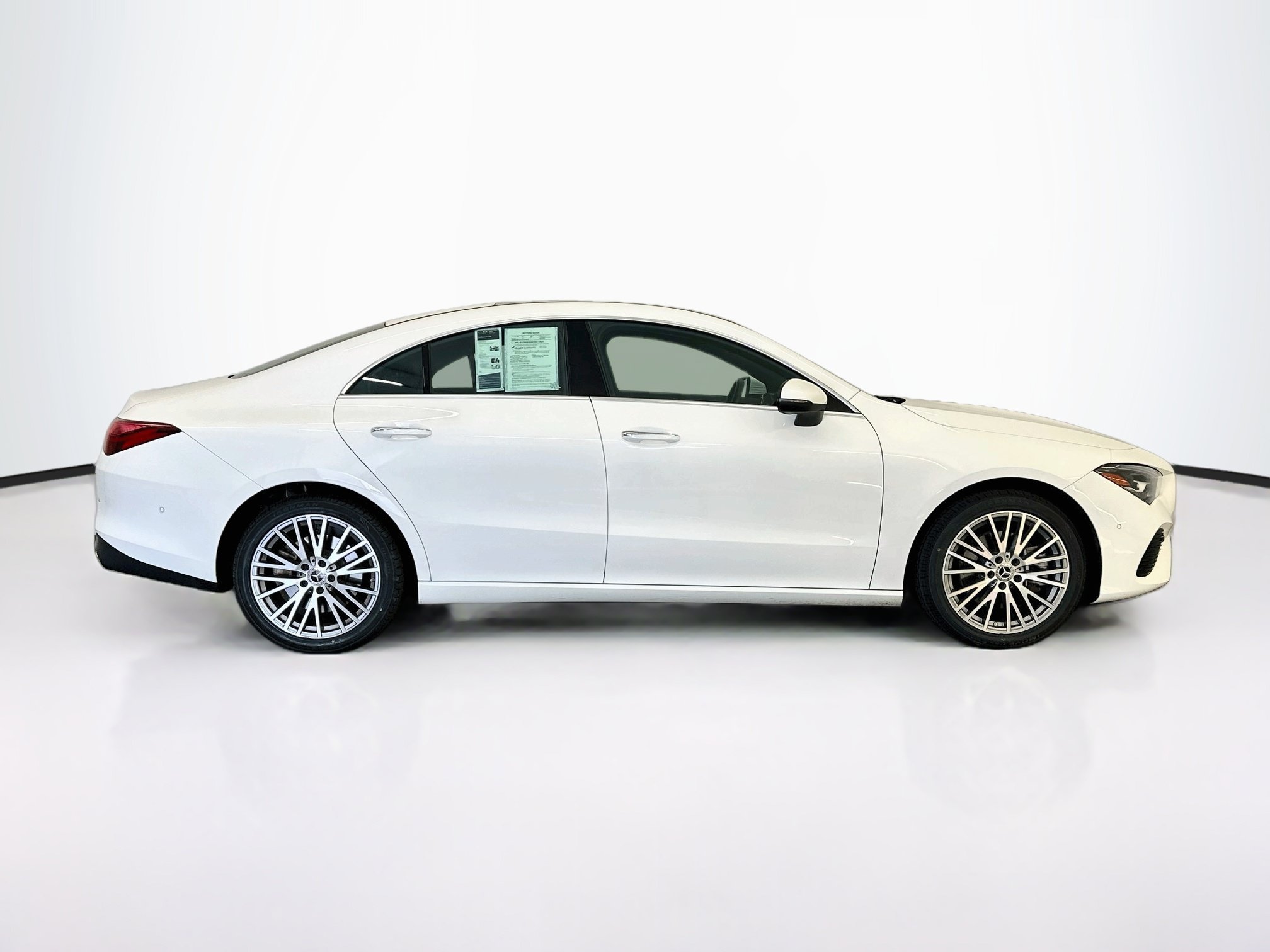 Used 2025 Mercedes-Benz CLA 250 4MATIC image 10