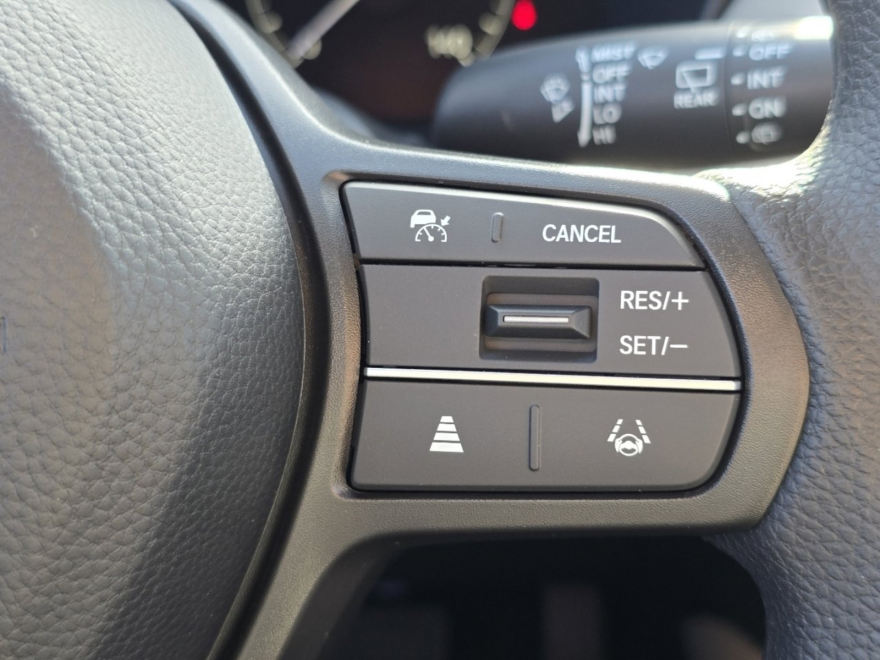 New 2026 Honda HR-V LX image 32