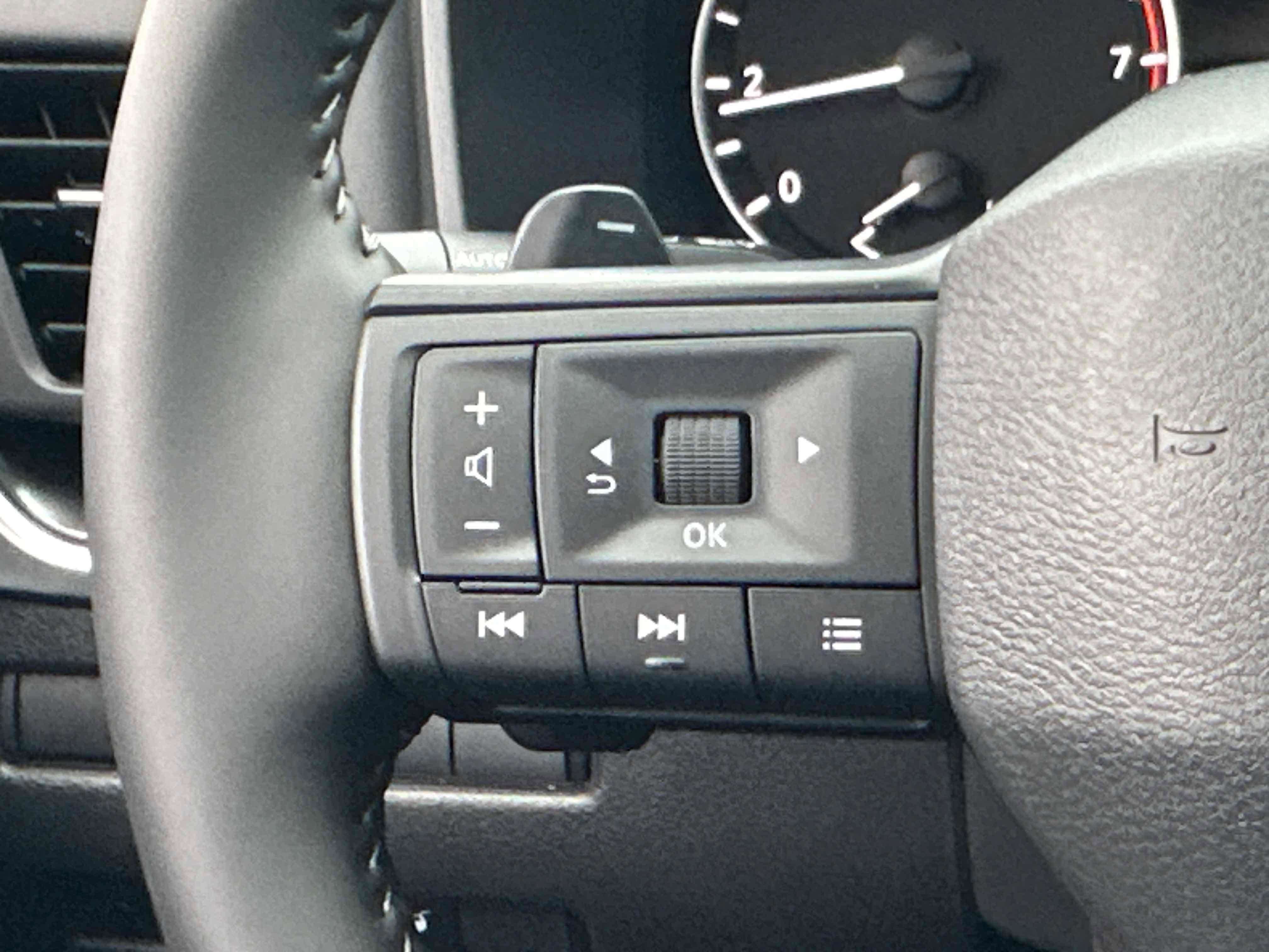 New 2026 Nissan Rogue SV AWD/4WD image 38