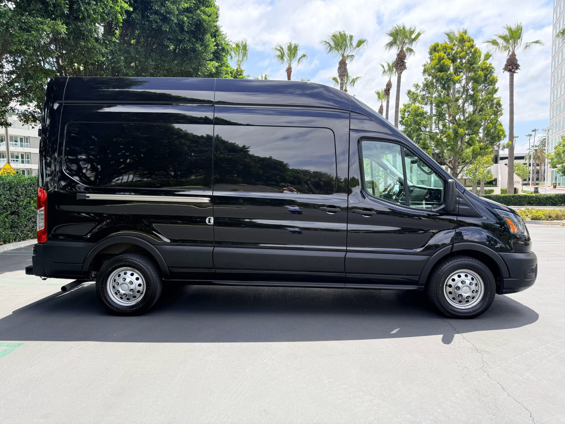 Used 2023 Ford Transit 250 148 High Roof AWD w/ Load Area Protection Package image 7