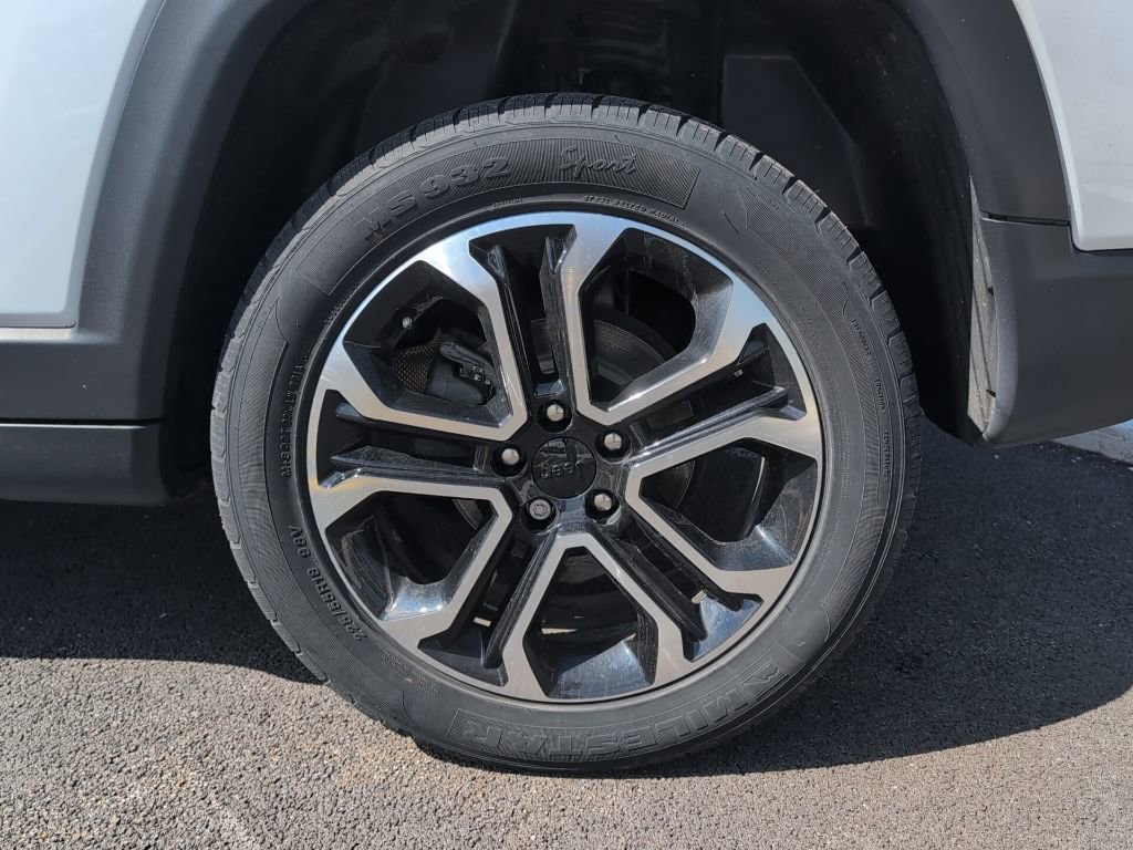 Used 2022 Jeep Compass Limited image 11