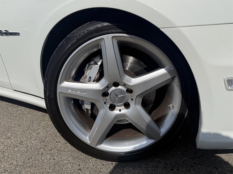 Used 2007 Mercedes-Benz CLS 63 AMG image 13