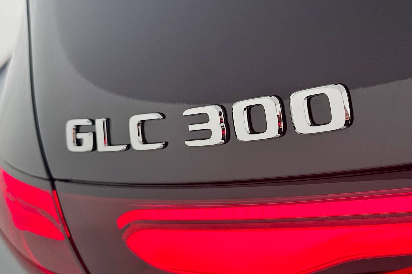 Certified 2025 Mercedes-Benz GLC 300 image 10
