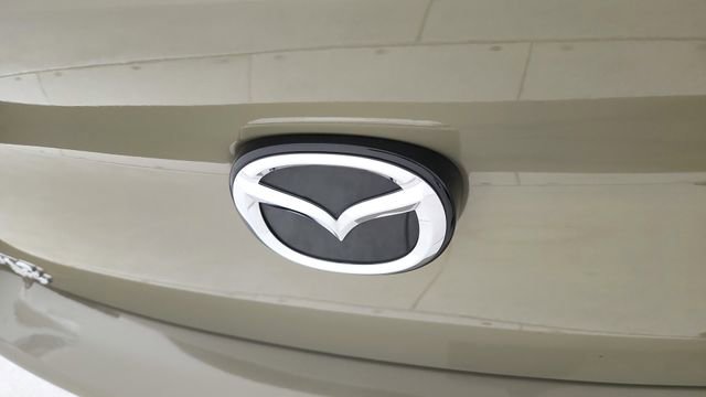 Used 2024 MAZDA MAZDA3 s image 28