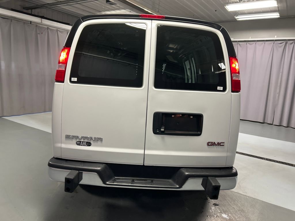 Used 2024 GMC Savana 2500 w/ Driver Convenience Package image 6