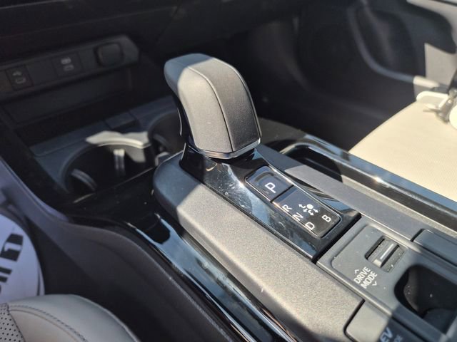 Used 2024 Toyota Prius XLE AWD/4WD image 32