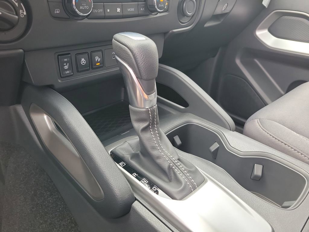 New 2025 Nissan Frontier SV w/ SV Convenience Package image 33